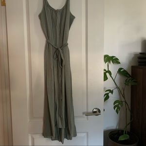 Green maxi dress with tie belt